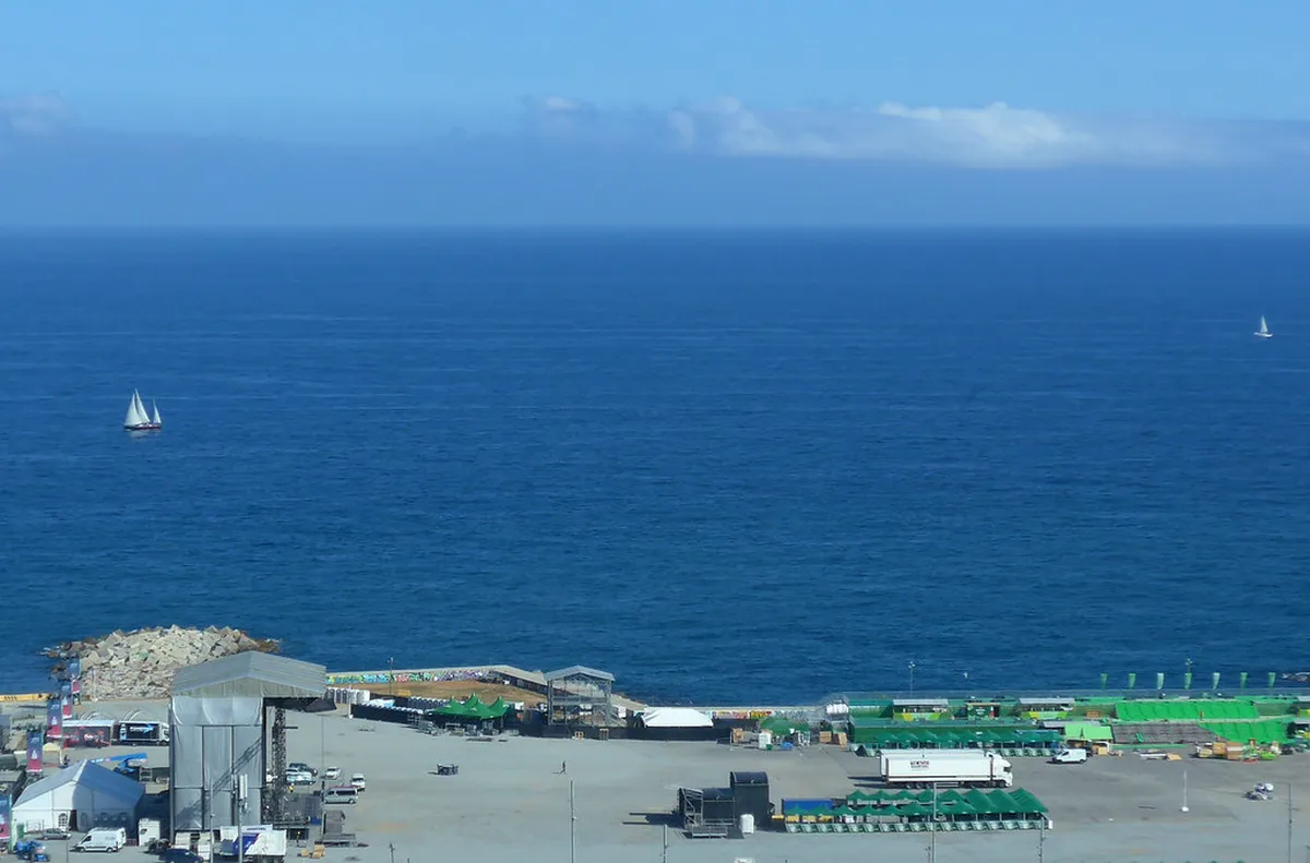 Karlovy Vary Guide: Mineral Springs, Castles & Day Trips (2026)